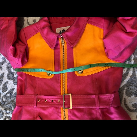 Blazer - Picture 6 of 7